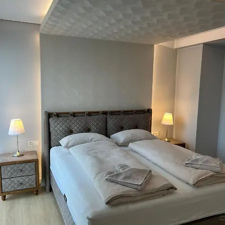 Apartment Lena *